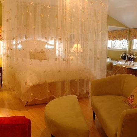 세인트존스 Leaside Manor B&B 외부 사진