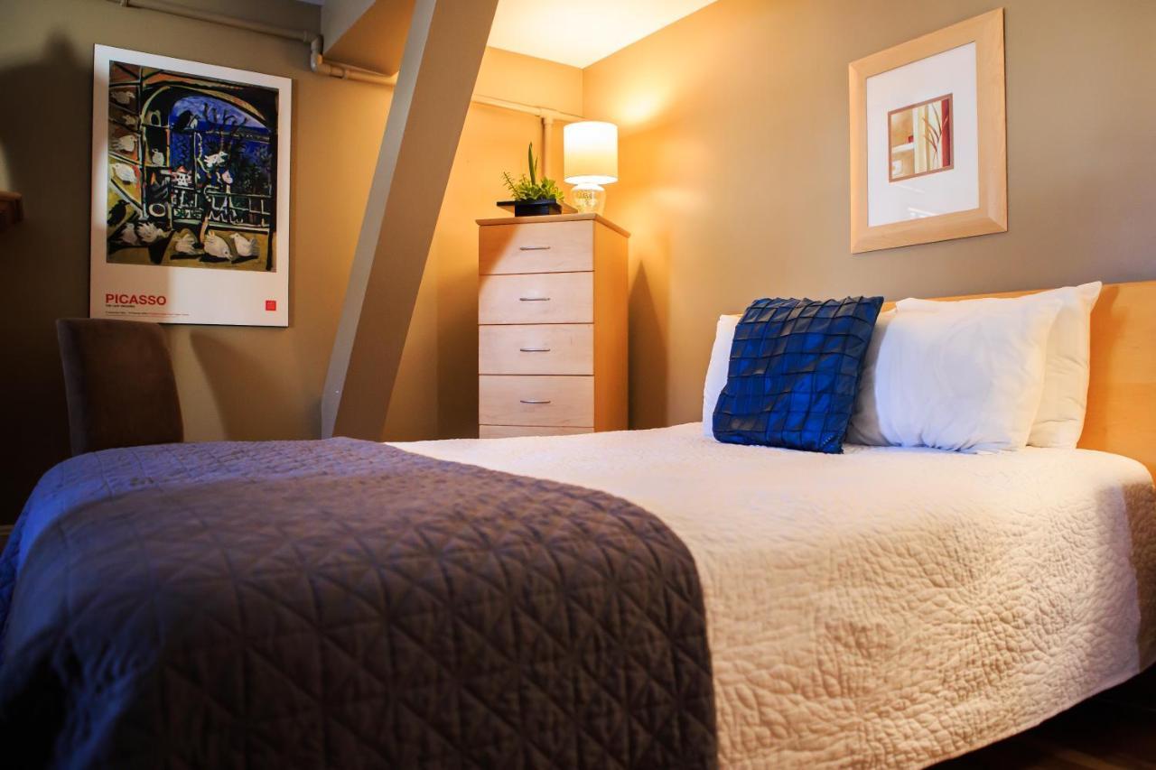 세인트존스 Leaside Manor B&B 외부 사진